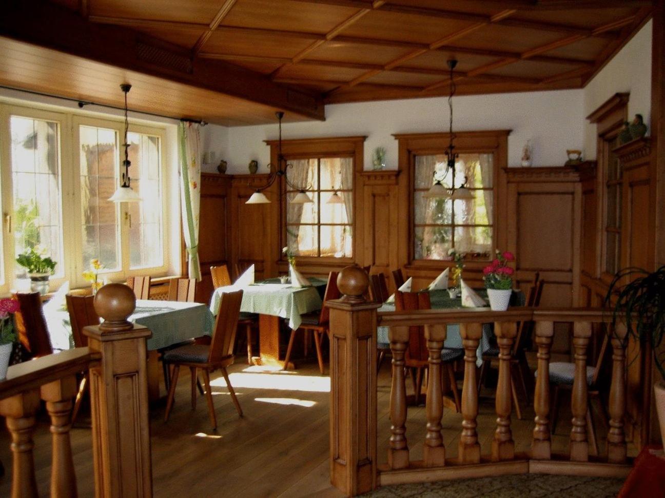 Hotel Krone Stuehlingen - Das Tor Zum Suedschwarzwald Zewnętrze zdjęcie