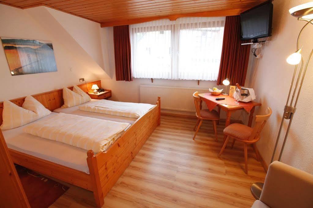 Hotel Krone Stuehlingen - Das Tor Zum Suedschwarzwald Zewnętrze zdjęcie