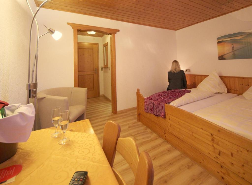Hotel Krone Stuehlingen - Das Tor Zum Suedschwarzwald Zewnętrze zdjęcie